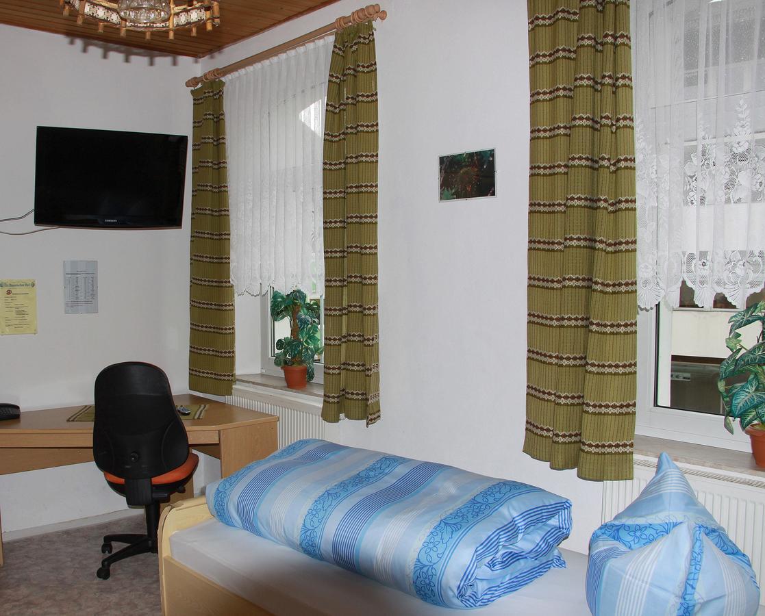 Hotel Bayerischer Hof Wiesau 外观 照片