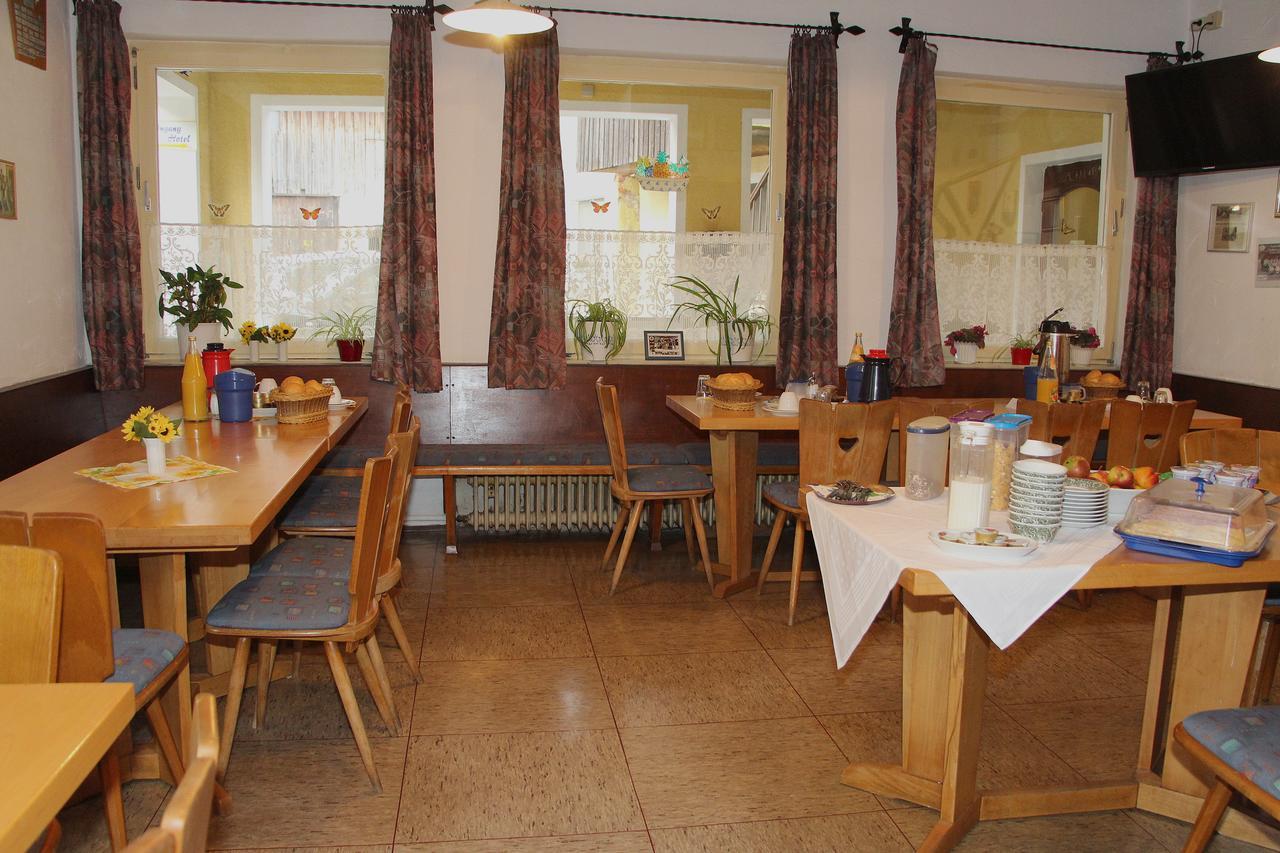 Hotel Bayerischer Hof Wiesau 外观 照片